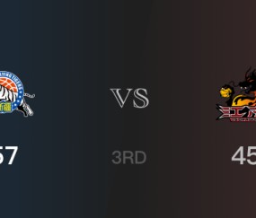 新疆以57-45领先江苏，结束三节