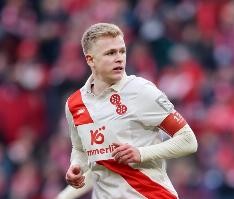 法尔克：布尔卡特解约金2000万欧，拜仁问题在于难保证出场时间