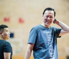 直播吧：张庆鹏离队倒计时 张德贵有望重新进入天津教练组